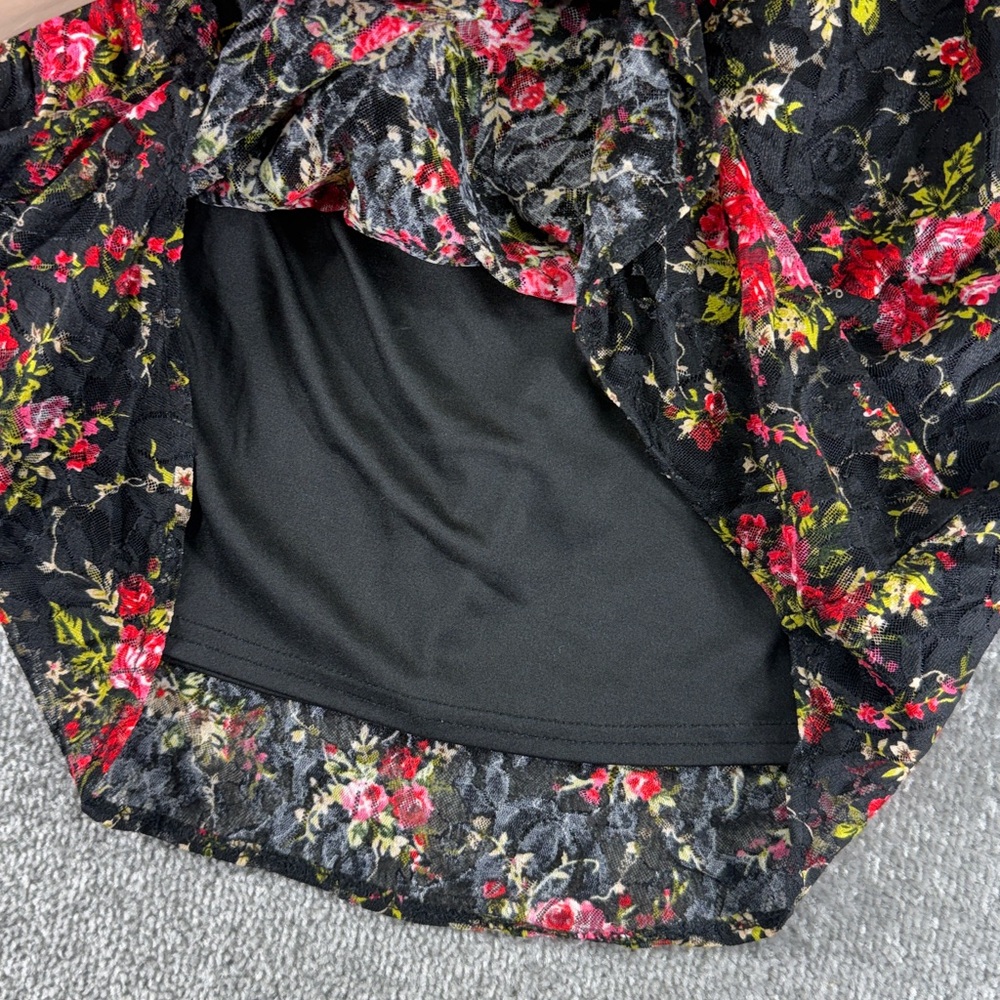 Miholl Short Sleeve Blouse Black Red Floral Semi Sheer Womens XXL - Picture 4 of 10